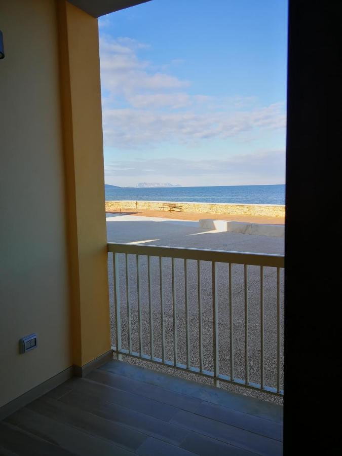 Santa Lucia Fronte Mare Apartamento Exterior foto